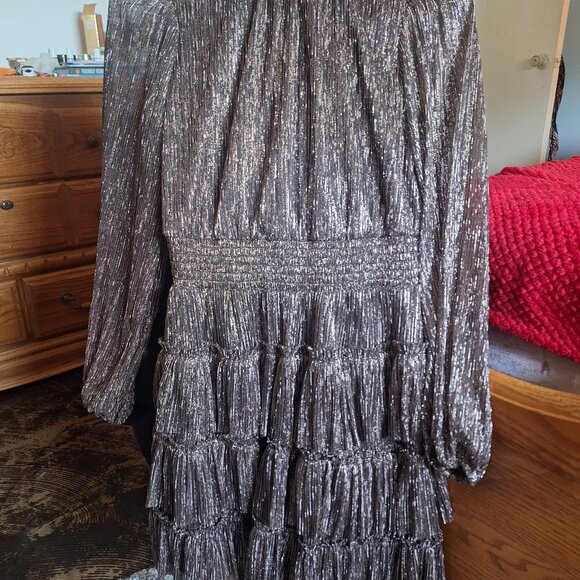 Dress - Picture 1 of 2